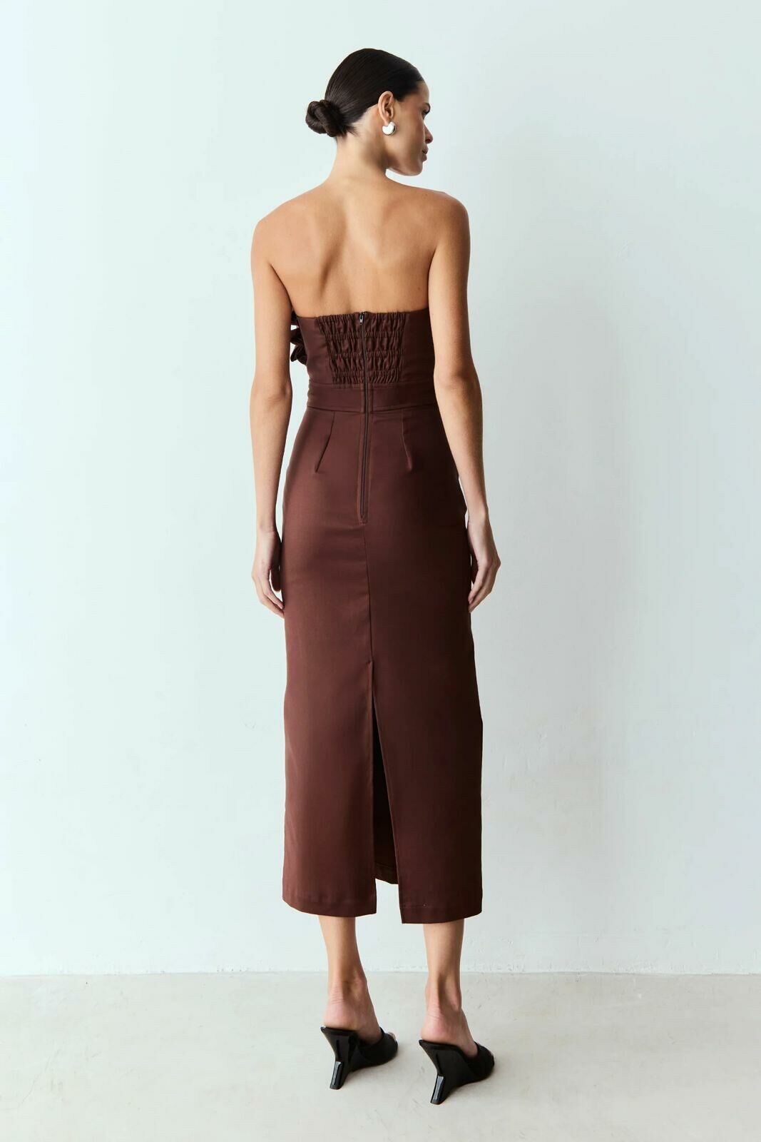 Imagem de Vestido Mídi Sobreposição Drapeada Decote Marrom Escuro Zen